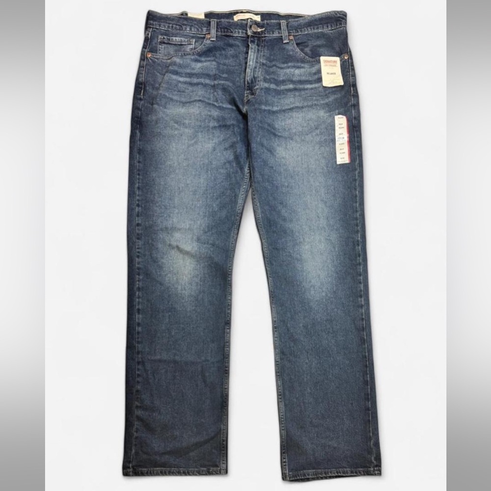 Signature Levi’s Jeans Relaxed Fit Men’s W36 L34 Easy-wear Denim Jeans